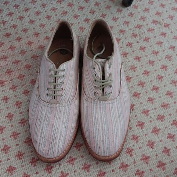 Hudson   - Picture 1 of 6